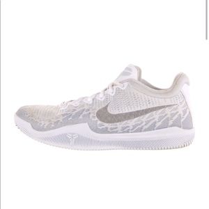 Men’s Nike Kobe Mamba Rage ‘Pure Platinum’ Low Top Sneakers